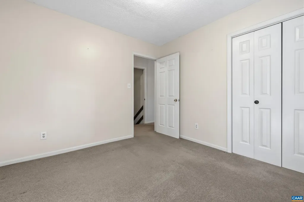 4802 Mechunk Road Keswick VA 22947