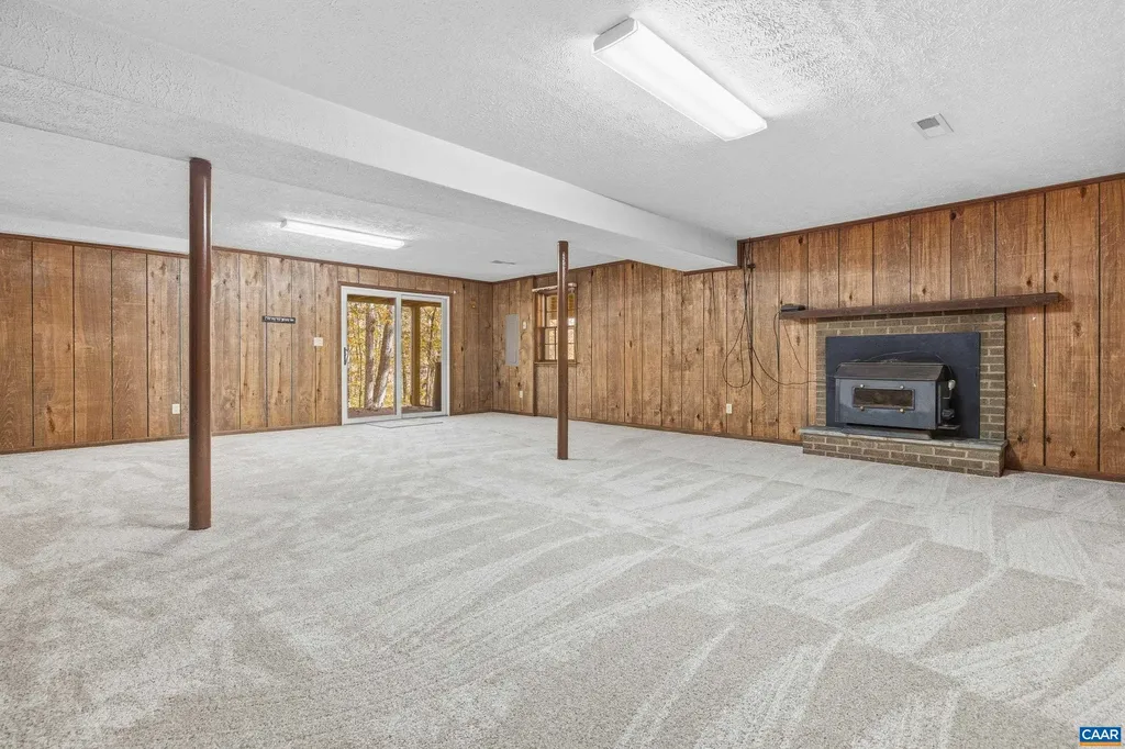 4802 Mechunk Road Keswick VA 22947