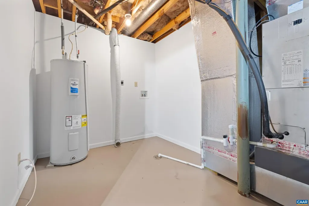 4802 Mechunk Road Keswick VA 22947