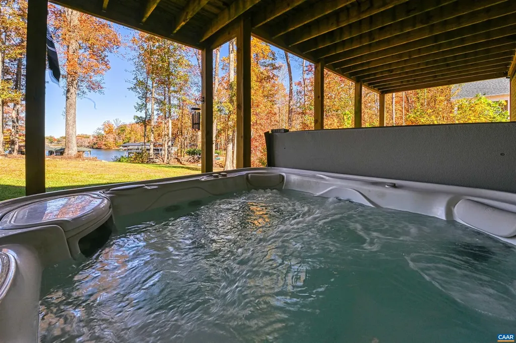 15 Wolftrap Court Bumpass VA 23024