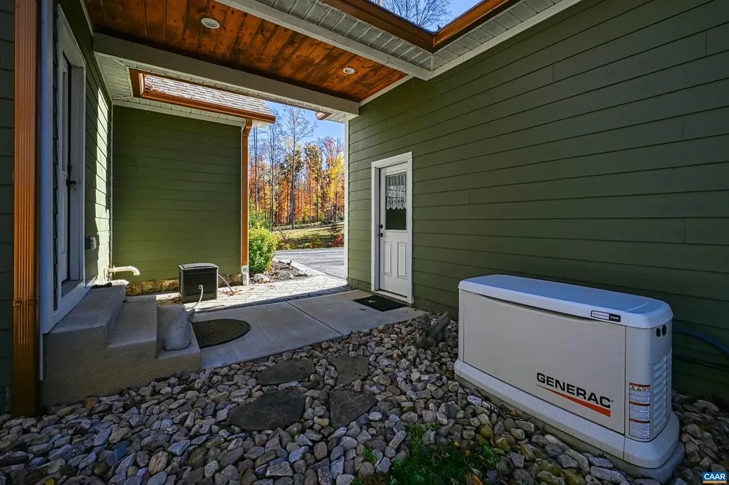 15 Wolftrap Court Bumpass VA 23024