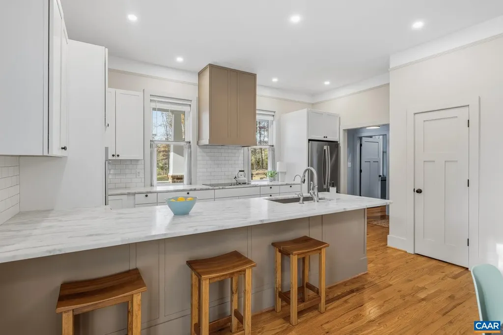 6485 Gordonsville Road Keswick VA 22947