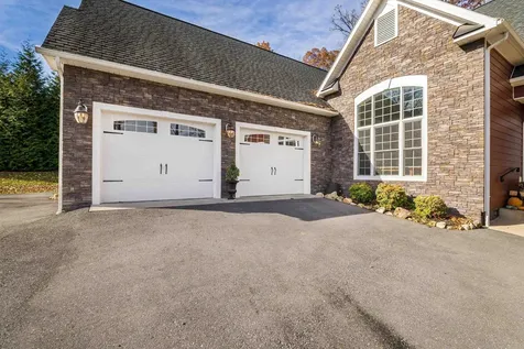 124 Steeplechase Drive Penn Laird VA 22846