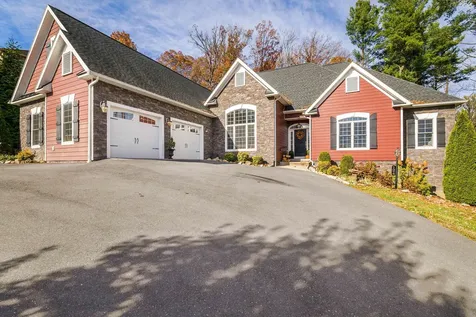 124 Steeplechase Drive Penn Laird VA 22846