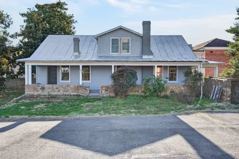 183 Blue Bell Avenue Luray VA 22835