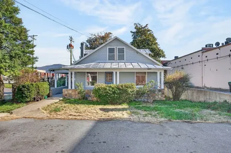 183 Blue Bell Avenue Luray VA 22835
