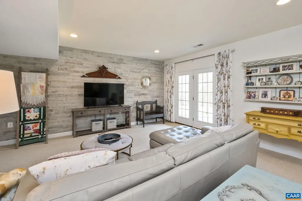 113 Mulberry Drive Palmyra VA 22963