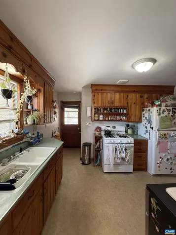 908 Belmore Avenue Staunton VA 24401