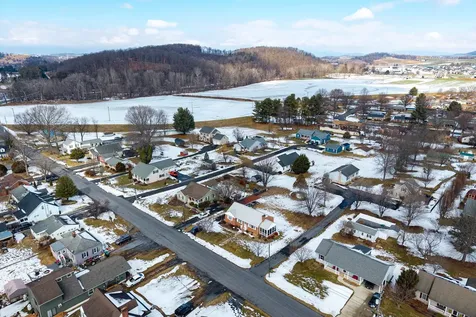 405 North River Road Bridgewater VA 22812