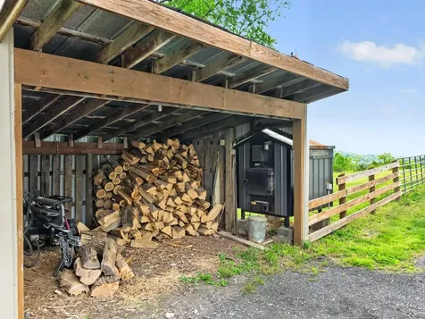 235 Howardsville Road Staunton VA 24401