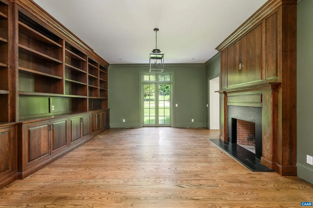 2405 Coopers Lane Charlottesville VA 22902