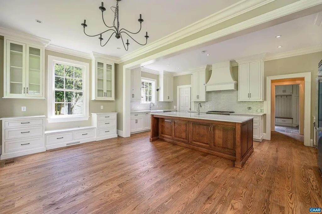 2405 Coopers Lane Charlottesville VA 22902