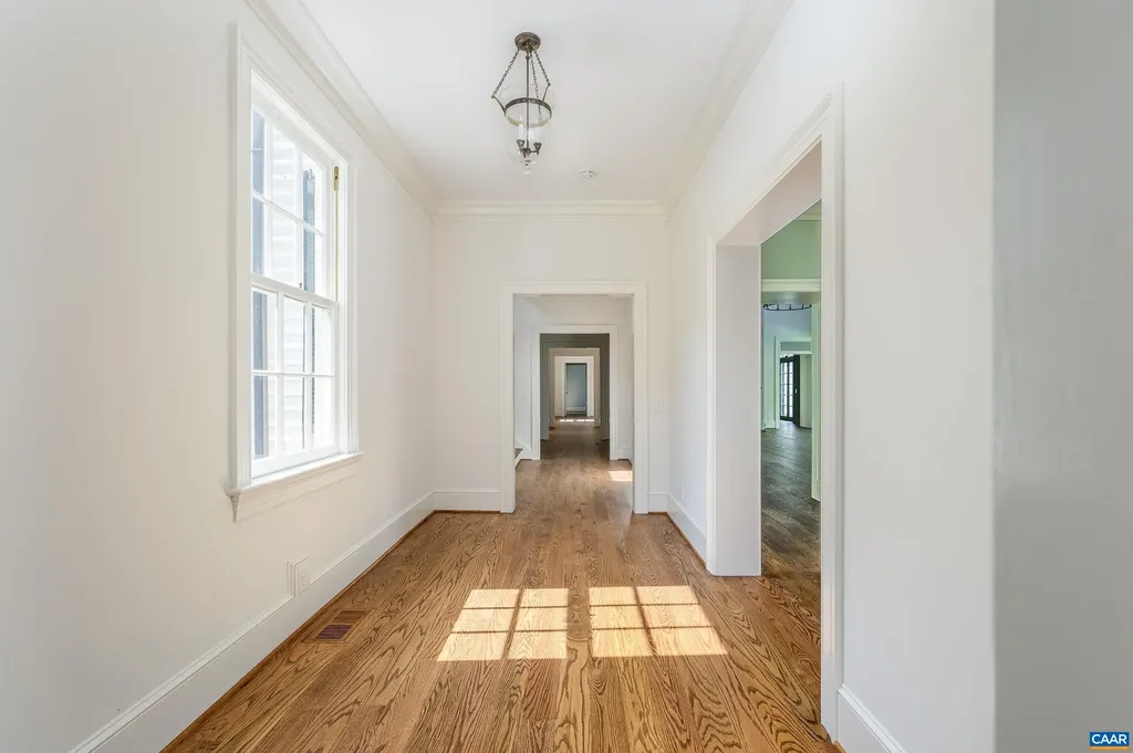 2405 Coopers Lane Charlottesville VA 22902