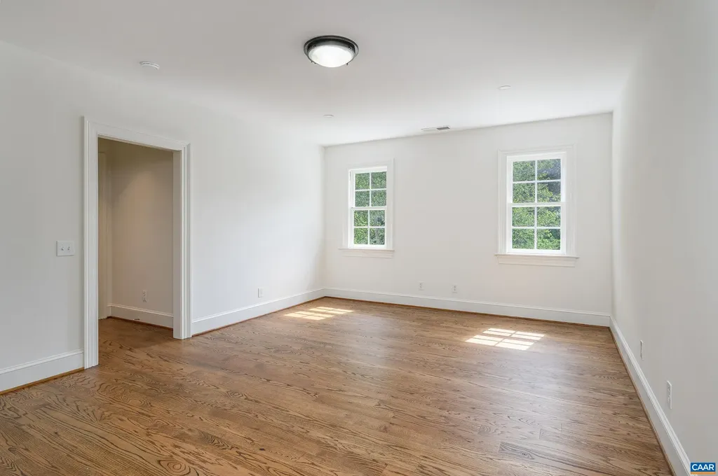 2405 Coopers Lane Charlottesville VA 22902