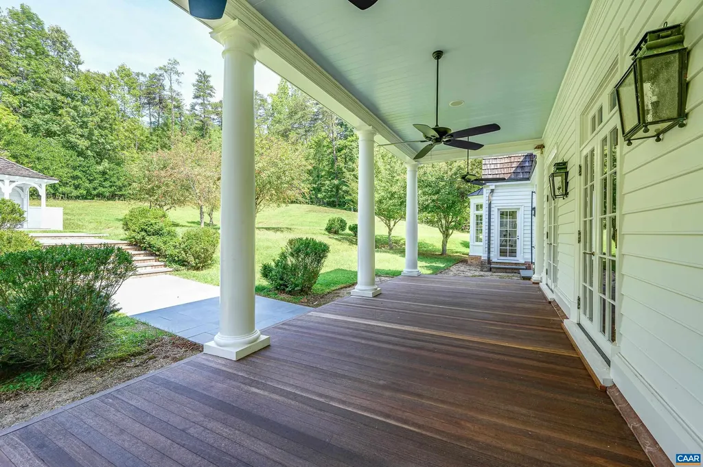 2405 Coopers Lane Charlottesville VA 22902