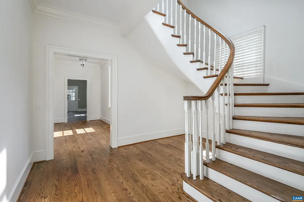 2405 Coopers Lane Charlottesville VA 22902