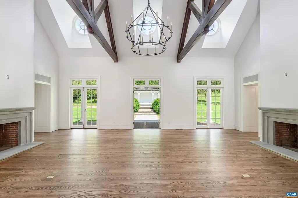 2405 Coopers Lane Charlottesville VA 22902