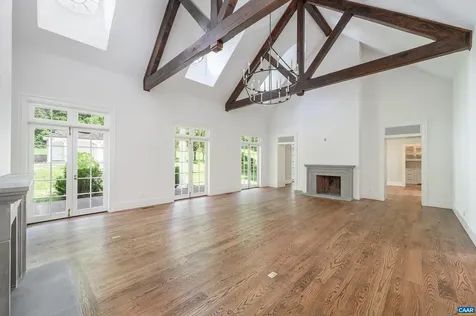 2405 Coopers Lane Charlottesville VA 22902