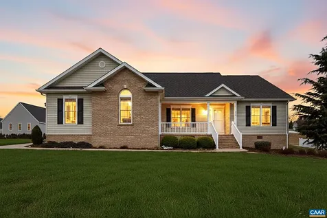 202 Bartley Street Dayton VA 22821