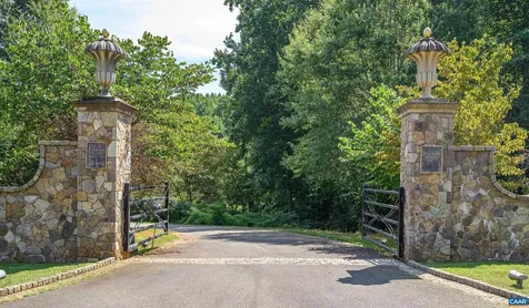2621 Coopers Lane Charlottesville VA 22902
