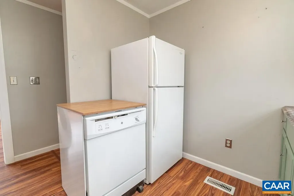 112 Pines Lane Shipman VA 22971