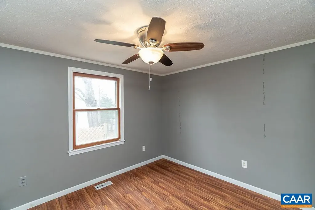 112 Pines Lane Shipman VA 22971