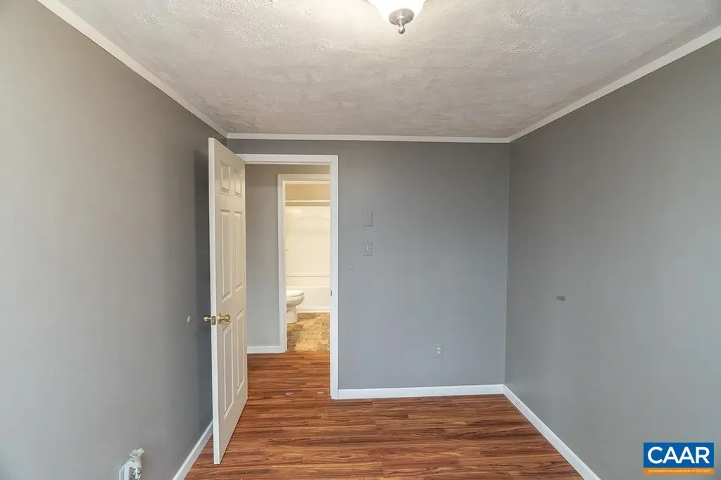 112 Pines Lane Shipman VA 22971