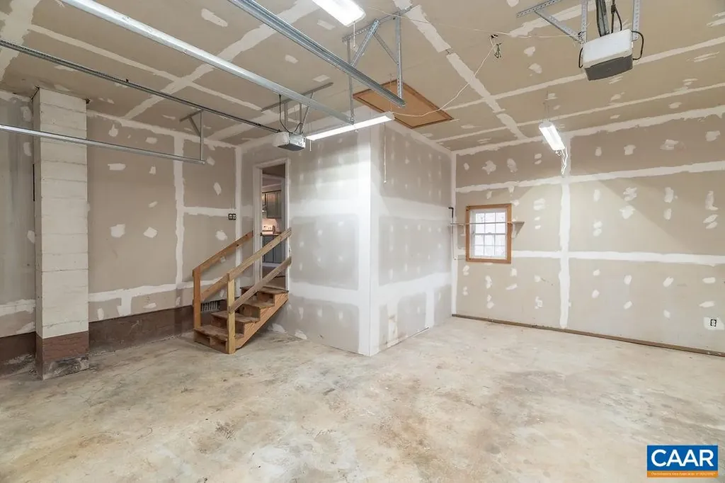 112 Pines Lane Shipman VA 22971