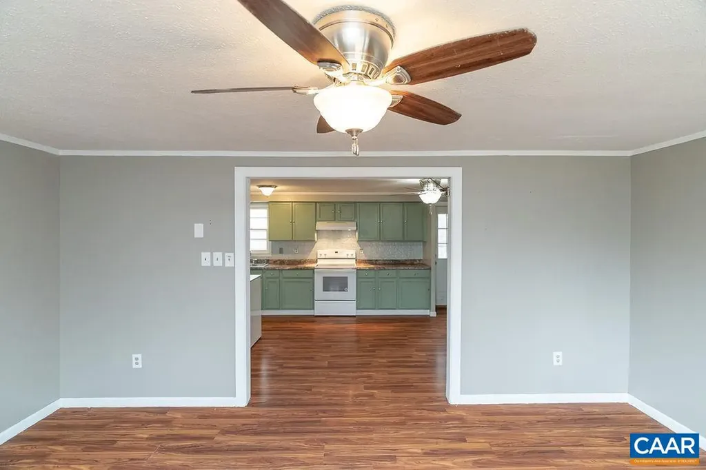 112 Pines Lane Shipman VA 22971