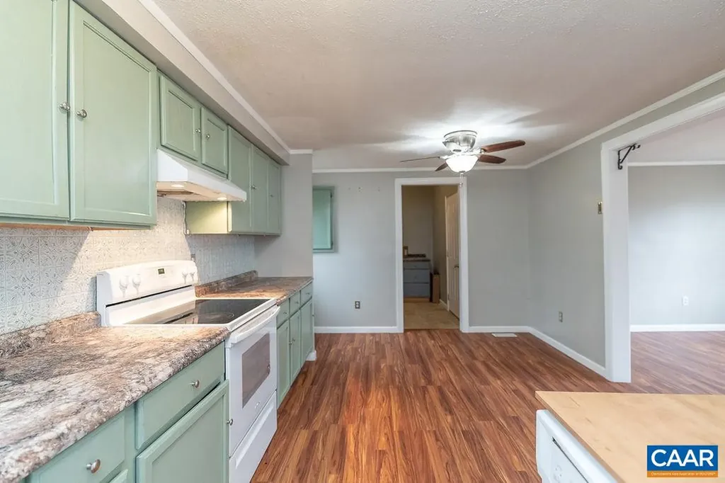 112 Pines Lane Shipman VA 22971