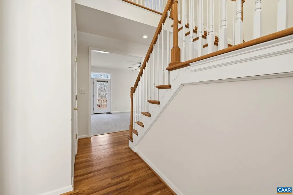 376 Lake Drive Ruckersville VA 22968