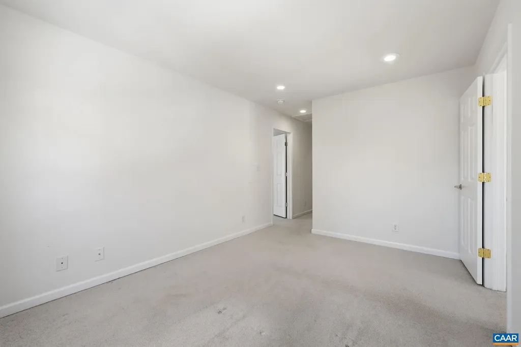 376 Lake Drive Ruckersville VA 22968