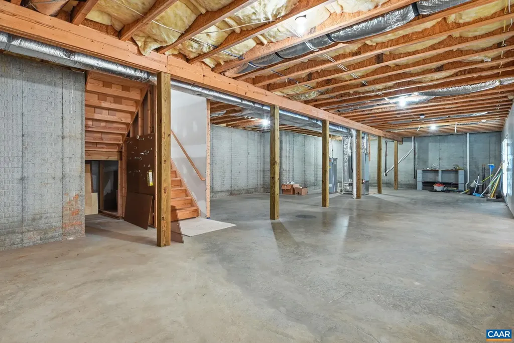 376 Lake Drive Ruckersville VA 22968