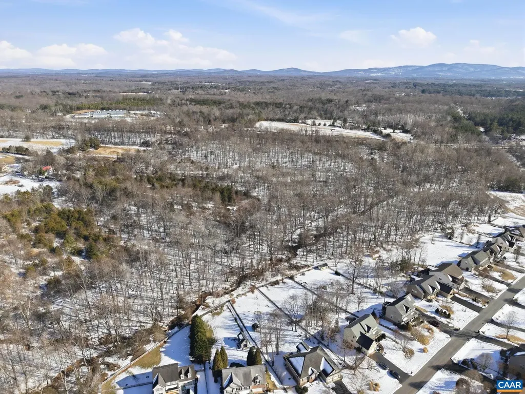 376 Lake Drive Ruckersville VA 22968