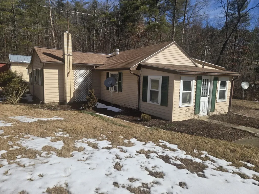 19692 Overly Hollow Road Bergton VA 22811