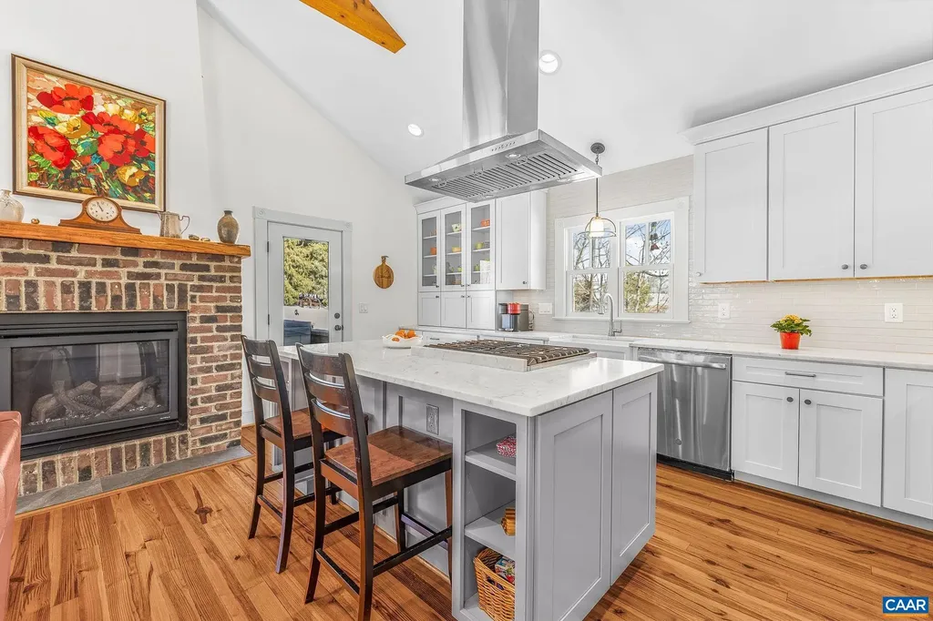 2402 Rock Branch Lane North Garden VA 22959