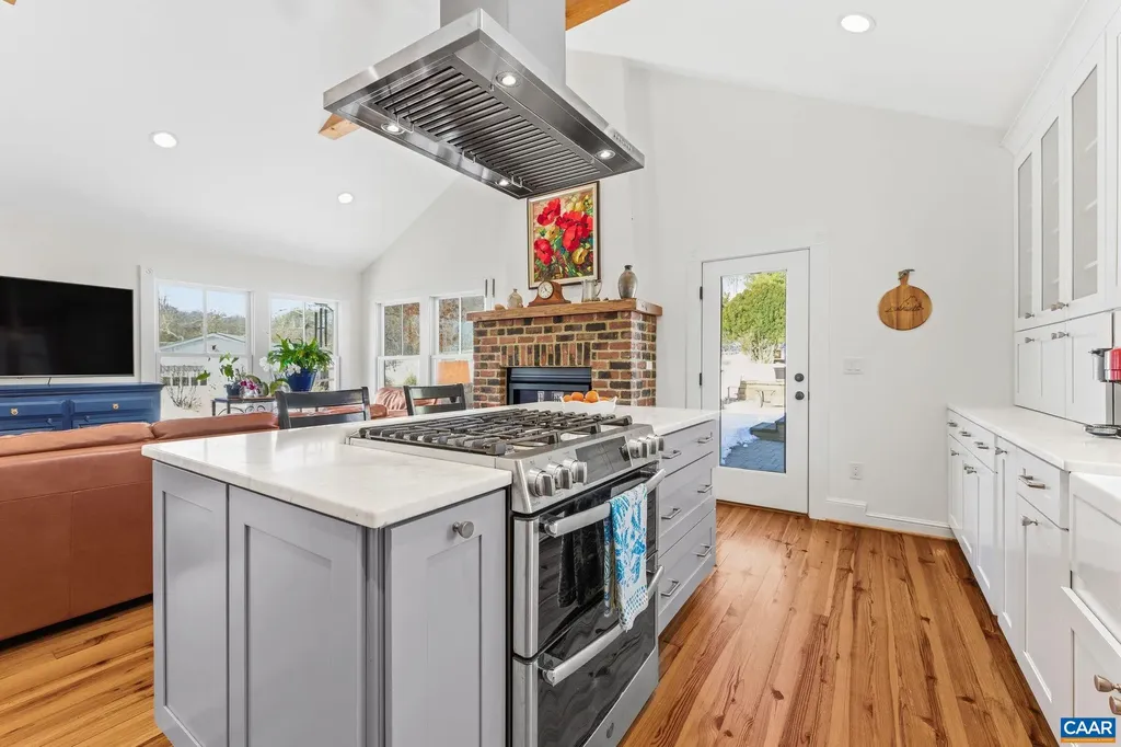 2402 Rock Branch Lane North Garden VA 22959