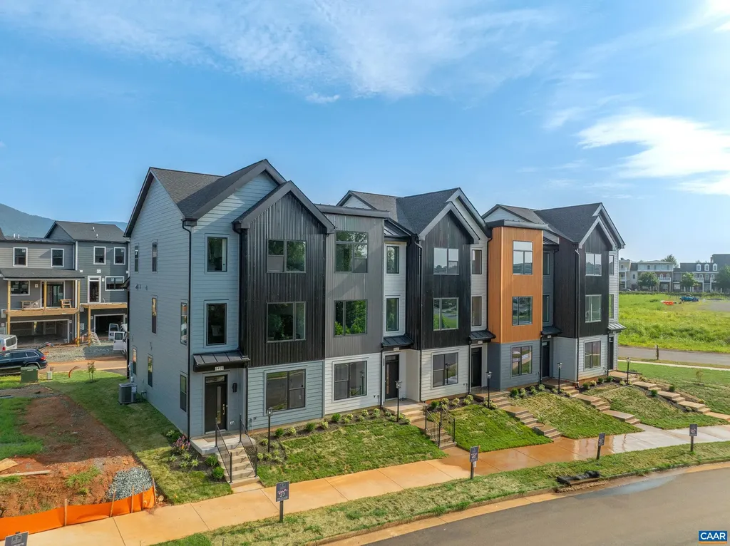 19 Wardell Crest Charlottesville VA 22902