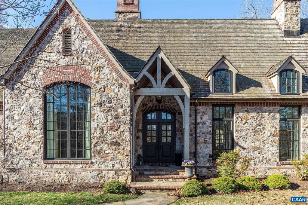 880 Club Drive Keswick VA 22947