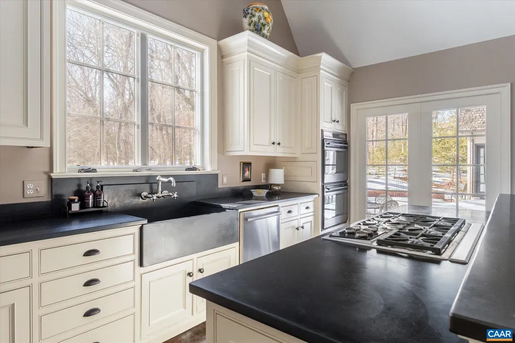 880 Club Drive Keswick VA 22947