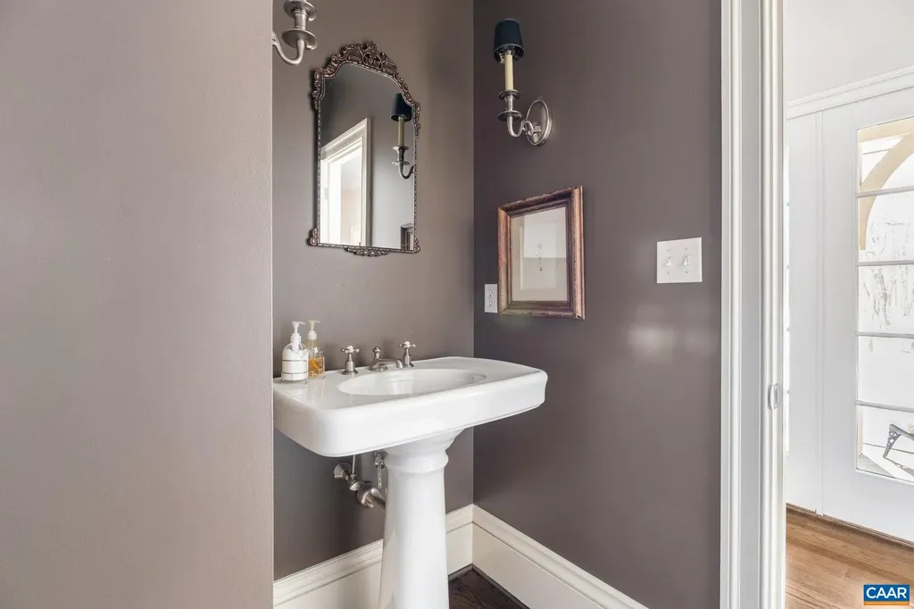 880 Club Drive Keswick VA 22947