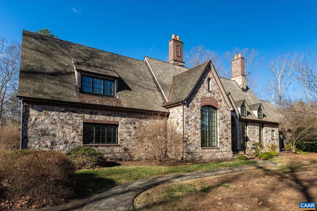 880 Club Drive Keswick VA 22947