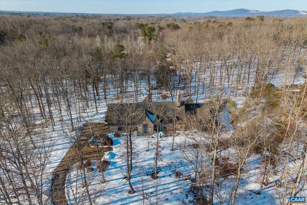 880 Club Drive Keswick VA 22947