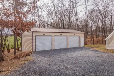 7583 Ford View Road Weyers Cave VA 24486