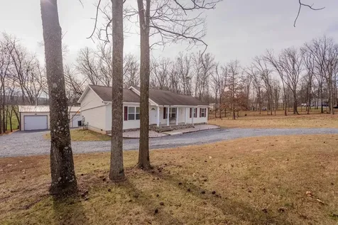 7583 Ford View Road Weyers Cave VA 24486