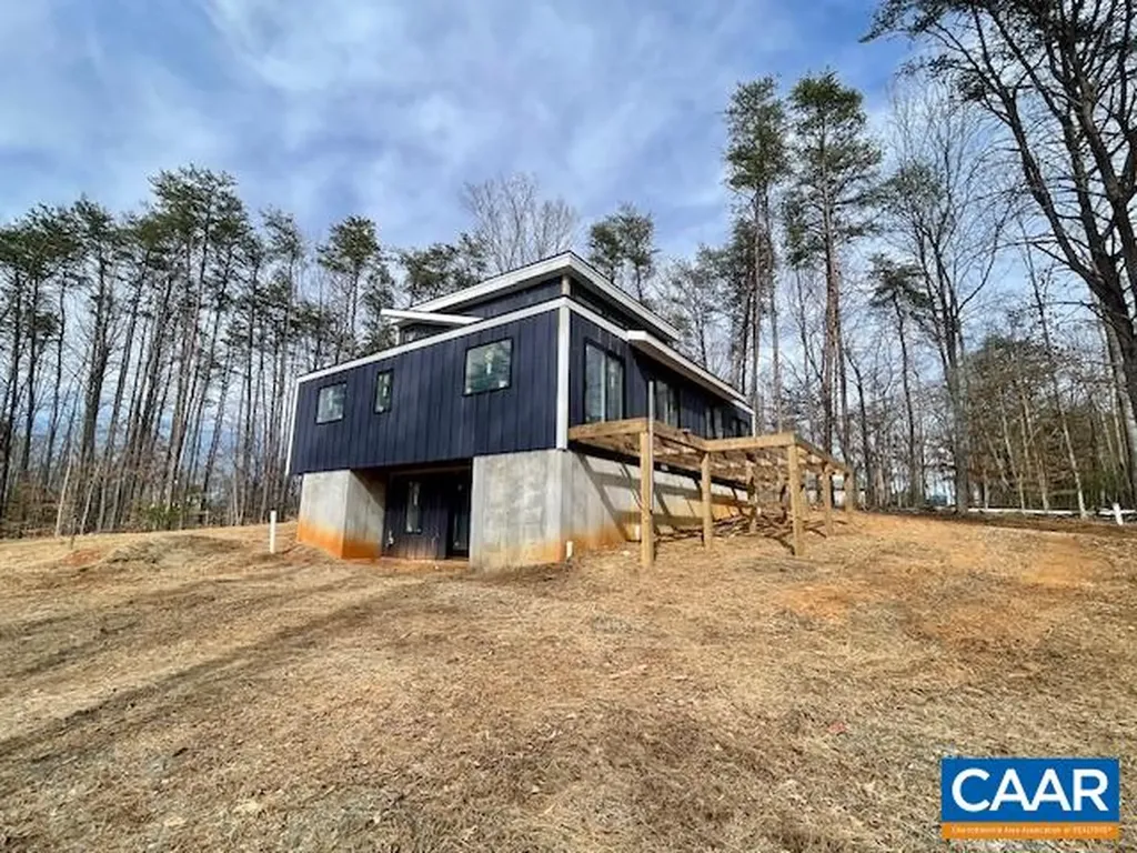 123 Keasley Lane Stanardsville VA 22973