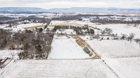 1259 Farmview Road Luray VA 22835