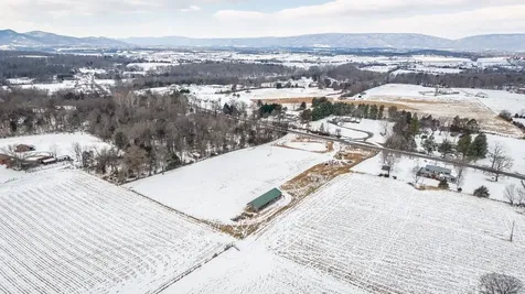 1259 Farmview Road Luray VA 22835