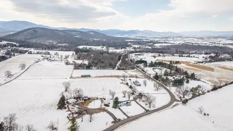 1259 Farmview Road Luray VA 22835