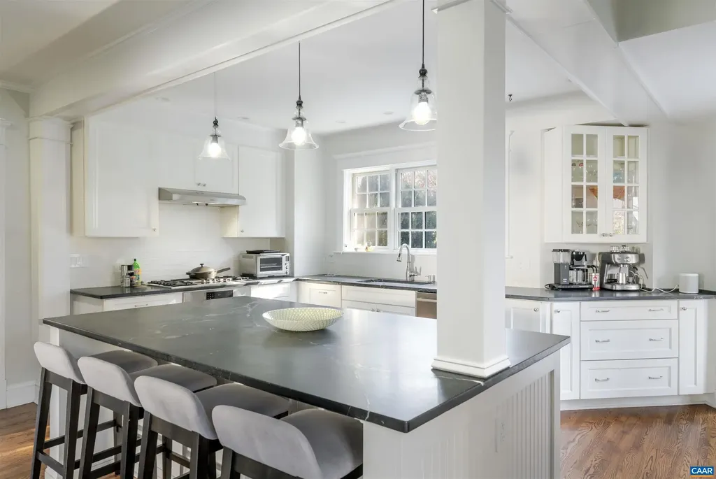 1826 Wayside Place Charlottesville VA 22903